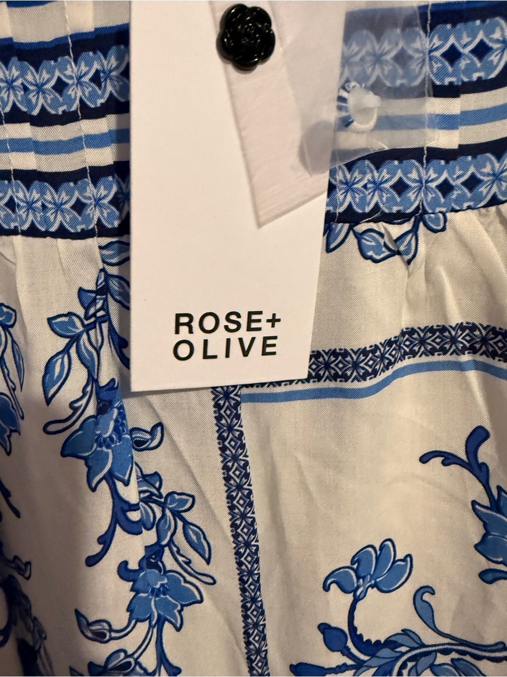 Rose + Olive Tiered Sleeve Top Large NWT - Picture 6 of 6